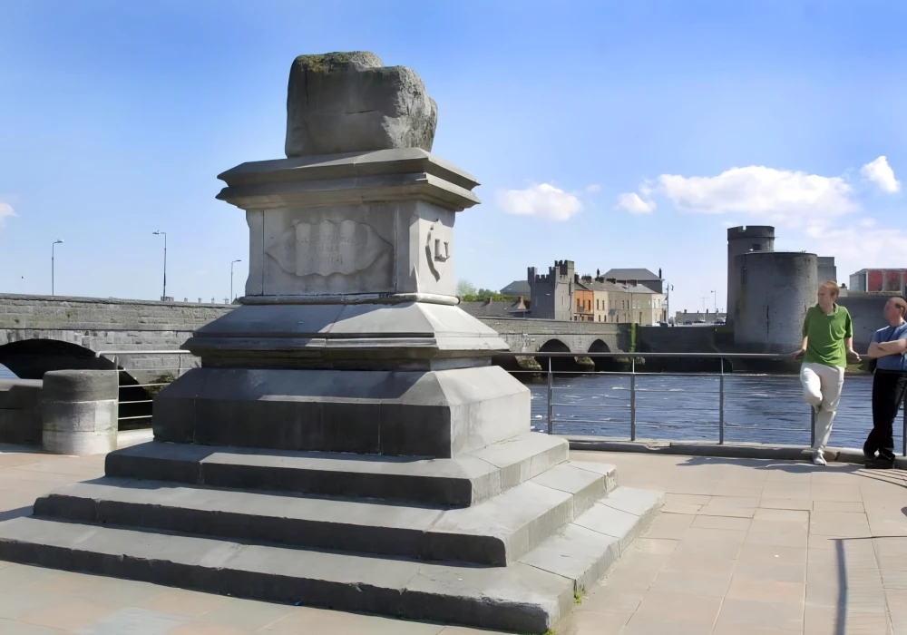 Thomond Bridge & The Treaty Stone